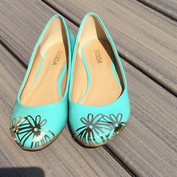 Turquoise Shoes Size 7 1/2 - Picture 6 of 7